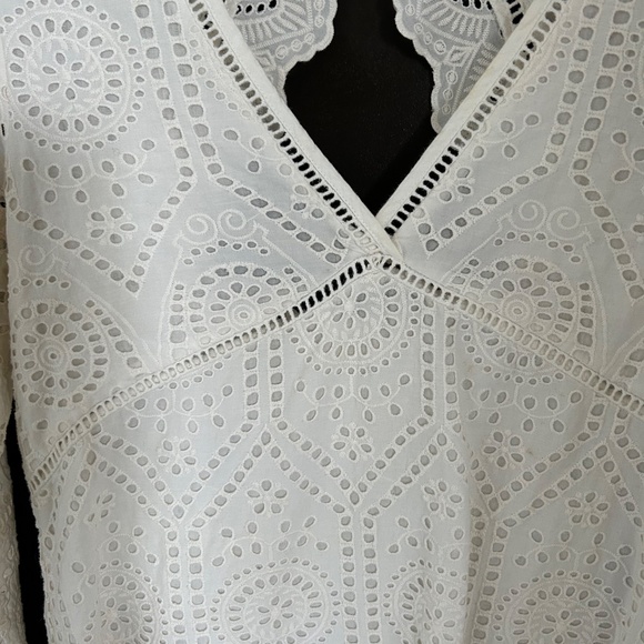 Sezane White Lace Button Back Blouse Daisy Scallop Size 36  or US Size 6 French - Picture 2 of 6